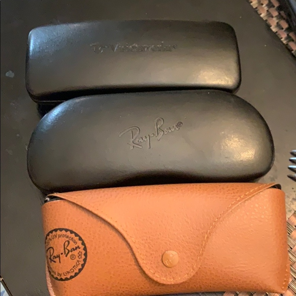 Ray• Ban Cases